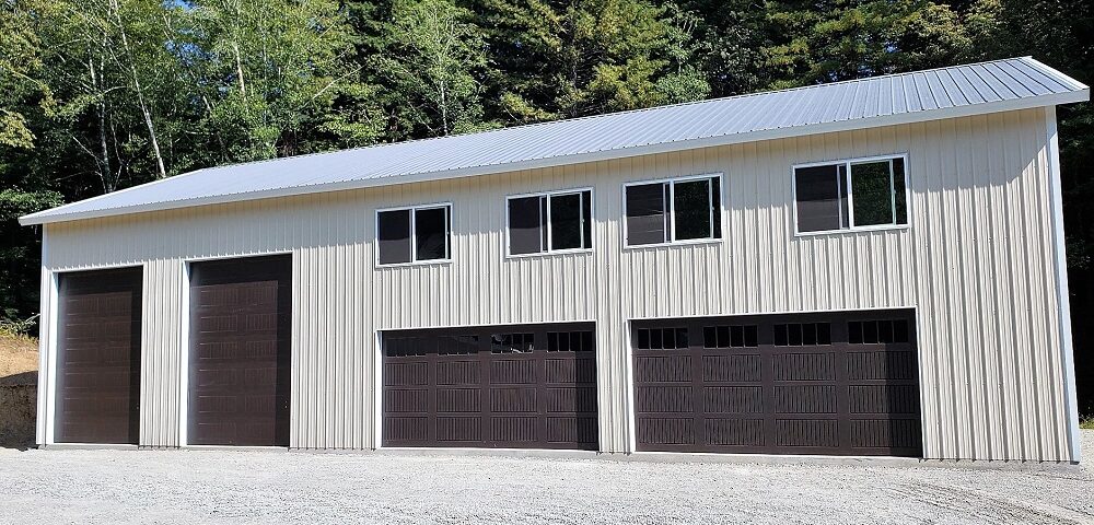 “Modern galvanized steel barndominiums in Yuma, Arizona, showcasing innovative design and durability in rural living.”